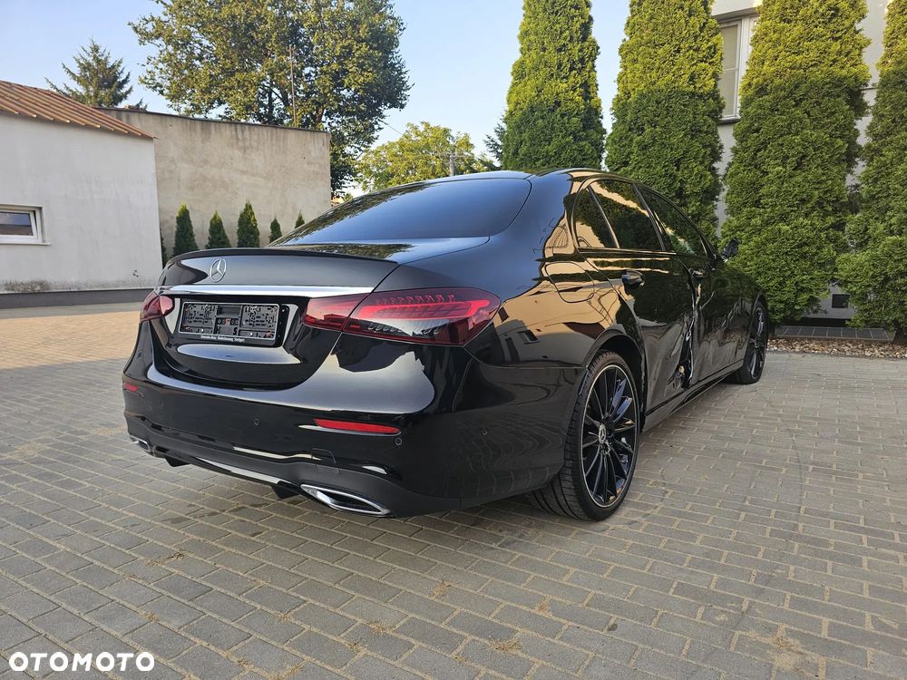 Mercedes-Benz Klasa E 300 9G-TRONIC AMG Line - 8