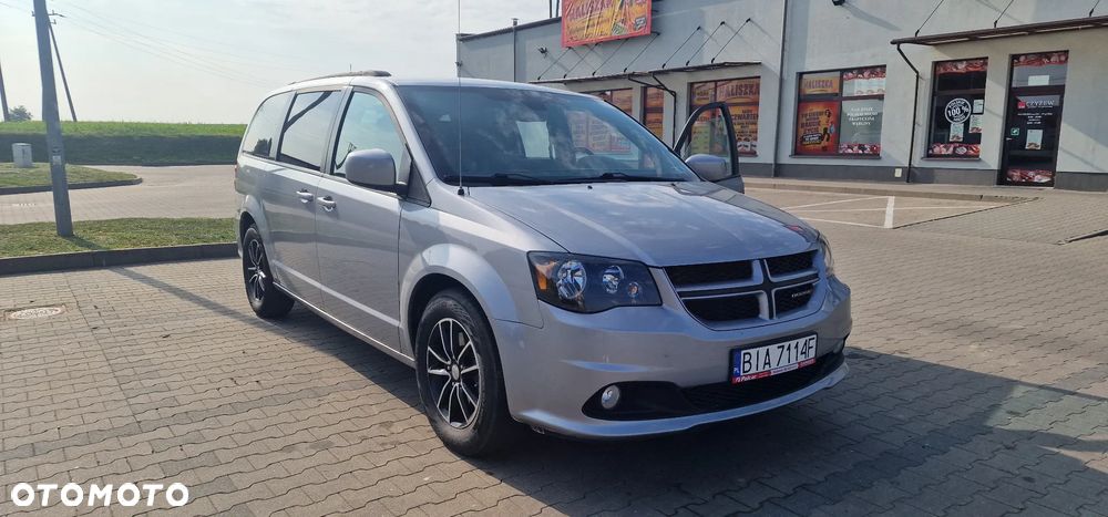 Dodge Grand Caravan - 34