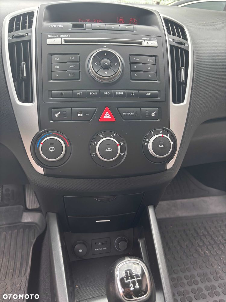 Kia Ceed - 7