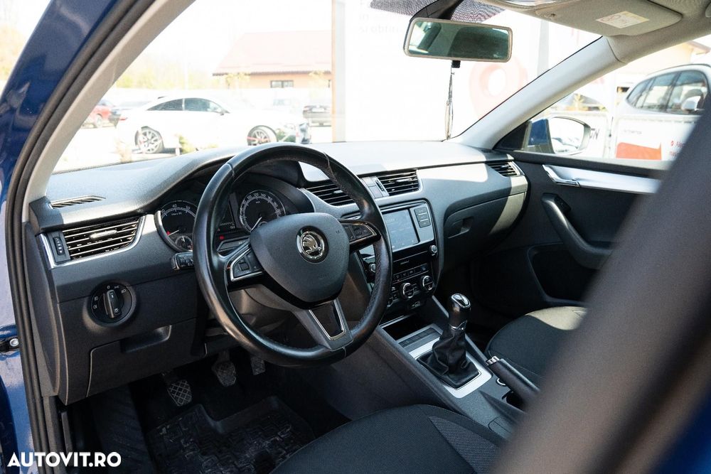 Skoda Octavia 1.4 TSI Ambition - 6