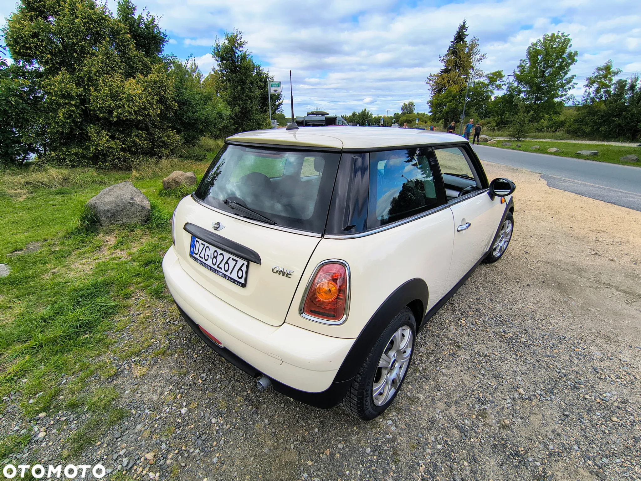 MINI ONE Standard - 15