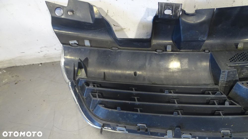 GRILL ATRAPA OPEL ZAFIRA B 1.9CDTI - 10