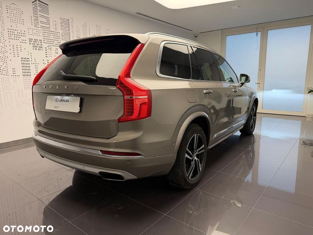 Volvo XC 90 - 16