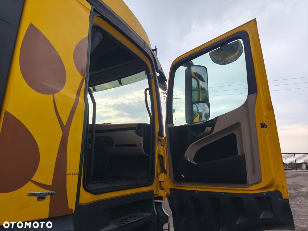 Mercedes-Benz Actros 2542 - 8