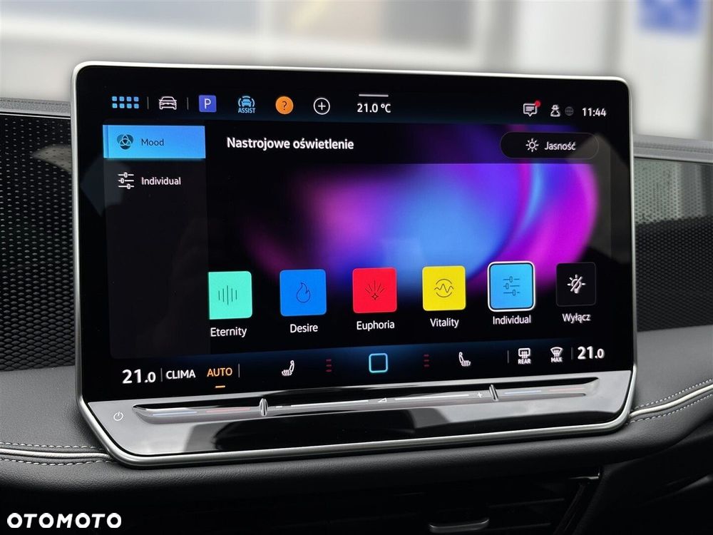 Volkswagen Passat - 26