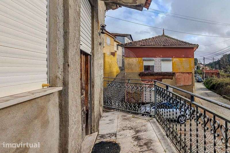 Moradia em Avintes - Duas habitações -Investimento - Rendimento - Grande imagem: 2/12