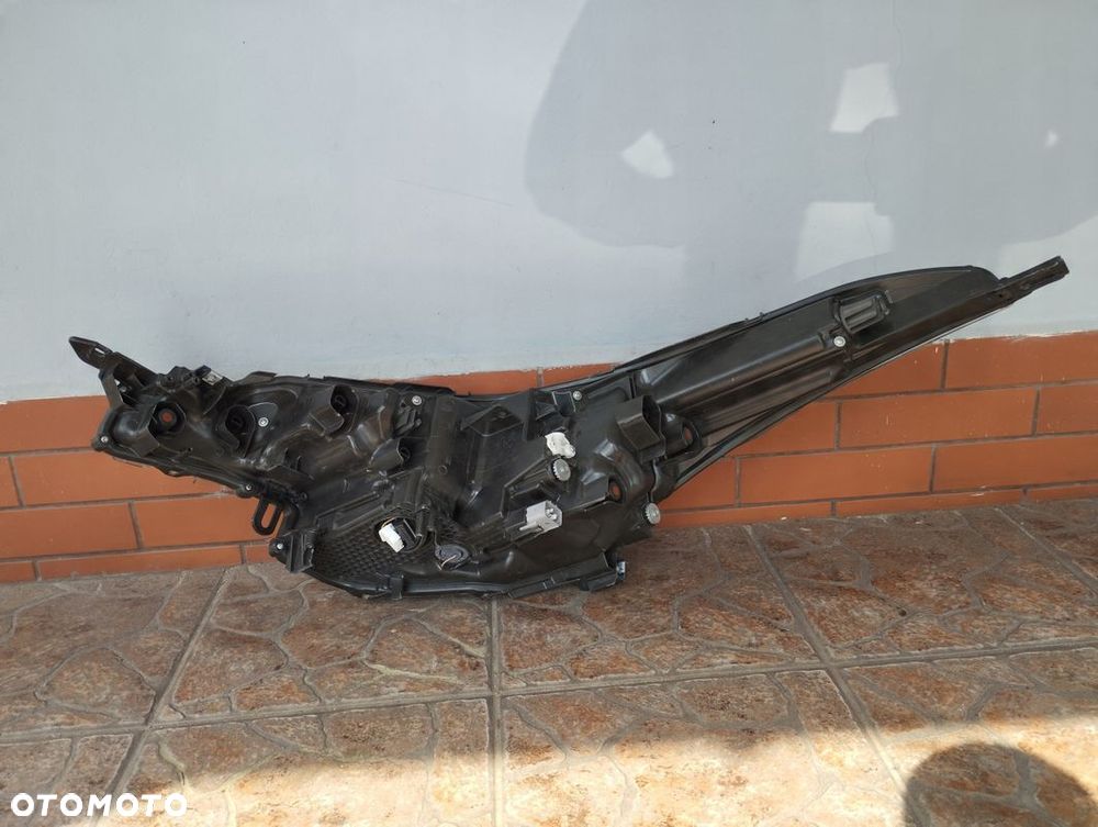 Lampa prawa Full LED Toyota C-HR LIFT 2019-^ 81130-F4280-00 - 7