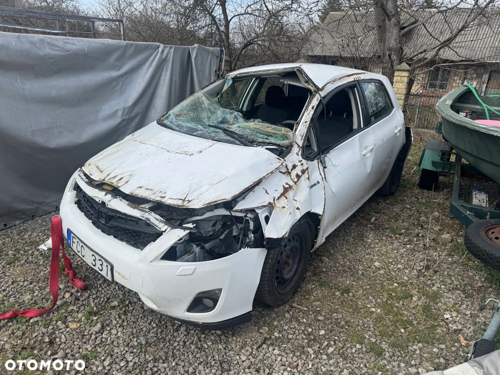 Toyota Auris - 4