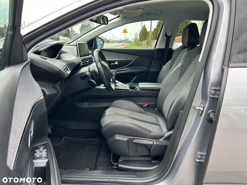 Peugeot 3008 1.5 BlueHDi Allure S&S - 9