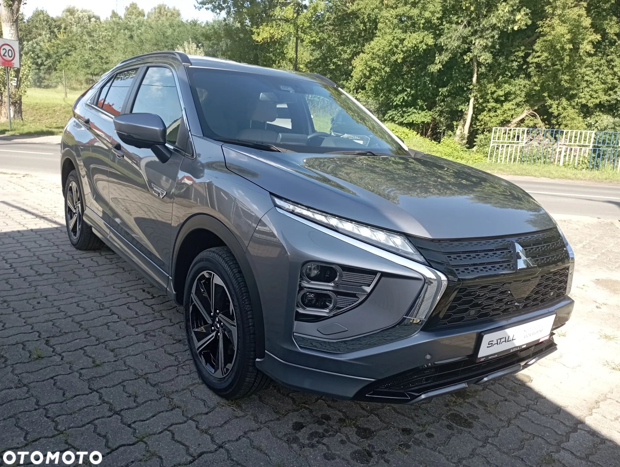 Mitsubishi Eclipse Cross 2.4 PHEV Instyle Plus - 1