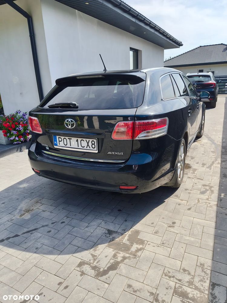 Toyota Avensis 2.2 D-4D 2010 - 5
