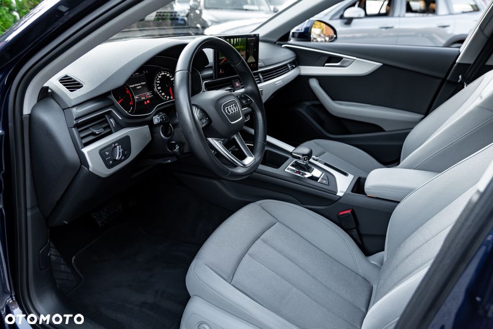 Audi A4 Avant 40 TDI quattro S tronic - 16