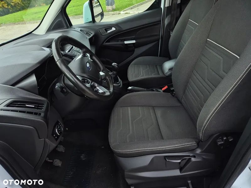 Ford Tourneo Connect Grand - 14