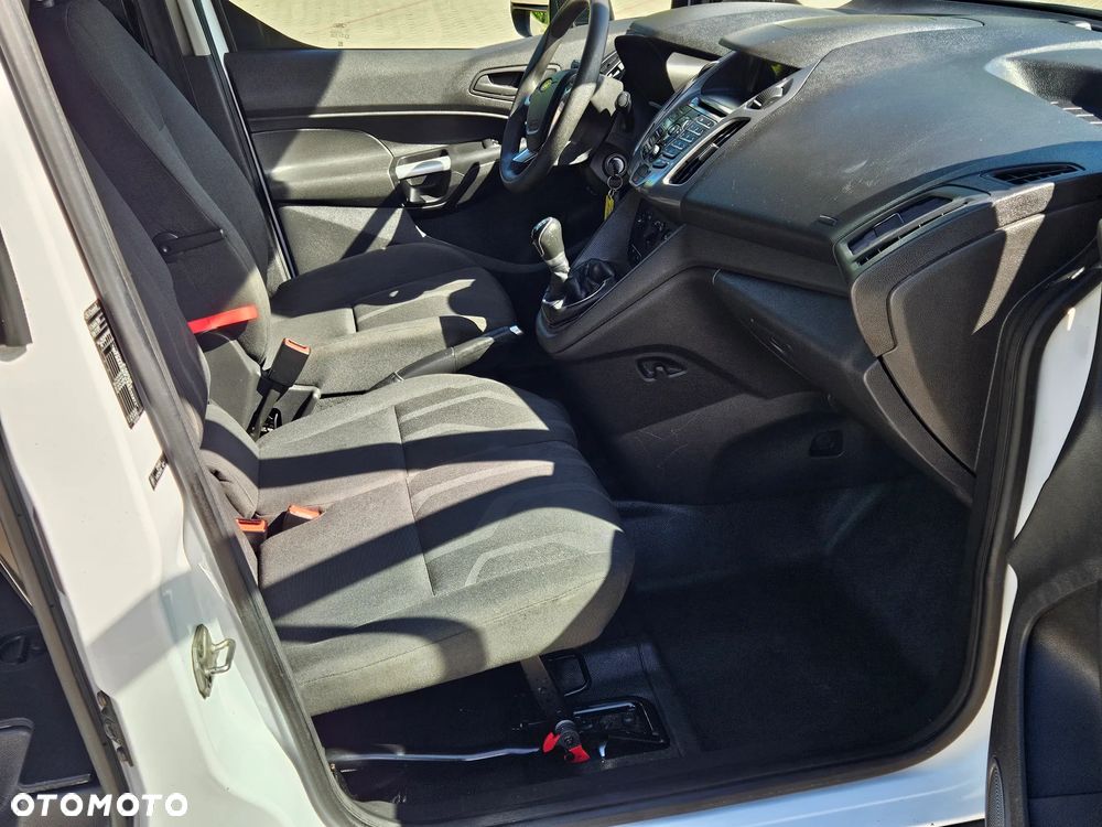 Ford Transit Connect - 30