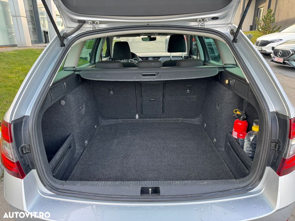 Skoda Octavia 2.0 TDI DSG Ambition - 15