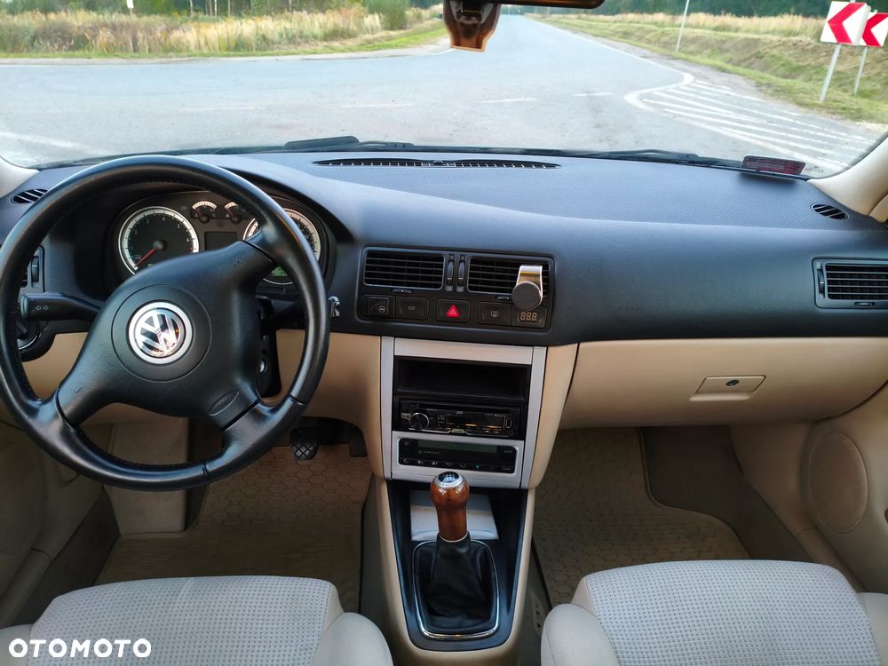 Volkswagen Bora 2.8 V6 4Mot - 5