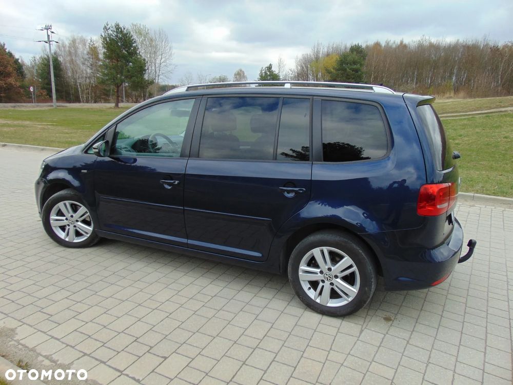 Volkswagen Touran 2.0 TDI DPF MATCH - 33