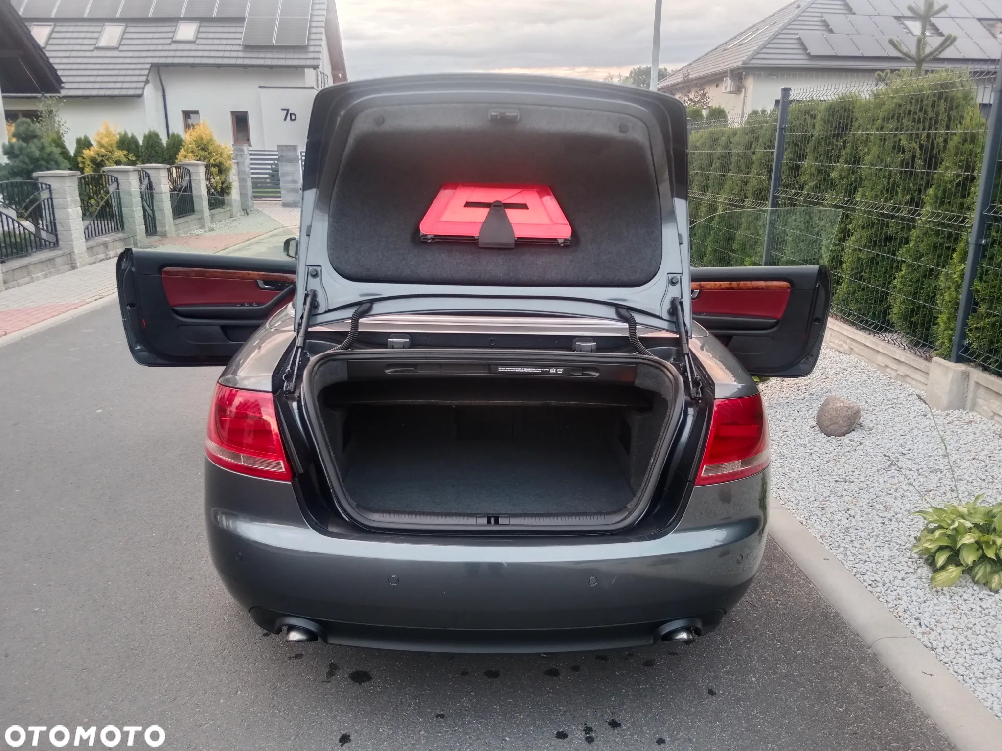 Audi A4 Cabrio 2.0 TDI DPF Multitronic - 12