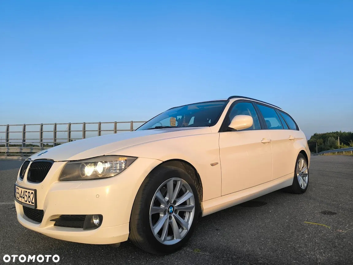 BMW Seria 3 320d xDrive DPF Touring Edition Fleet Sport - 17