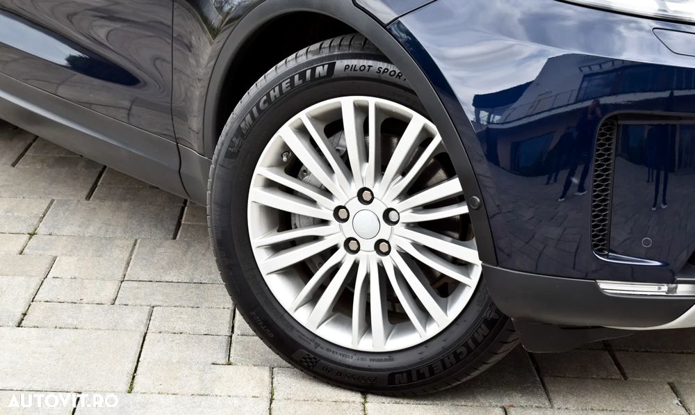 Land Rover Discovery 3.0 L SD6 HSE Luxury - 17