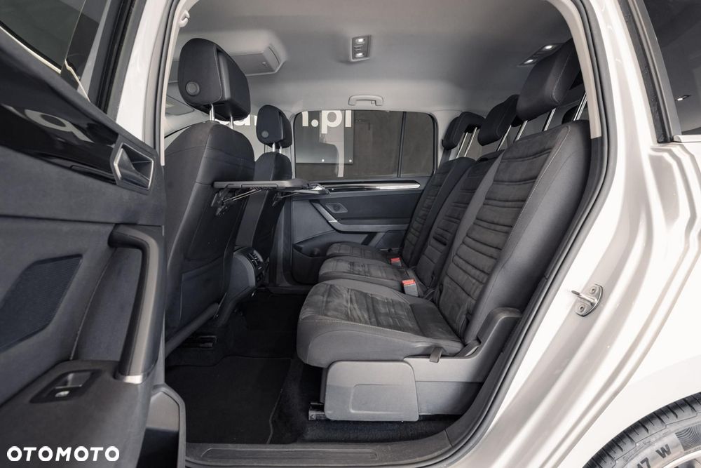 Volkswagen Touran - 15