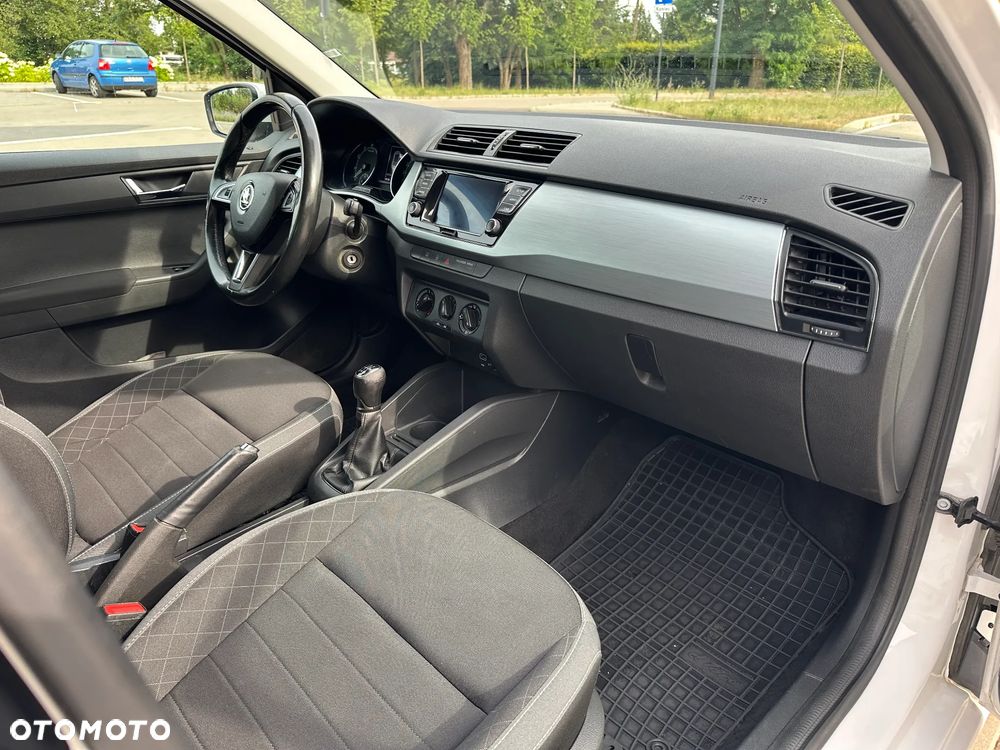 Skoda Fabia 1.0 Ambition - 11