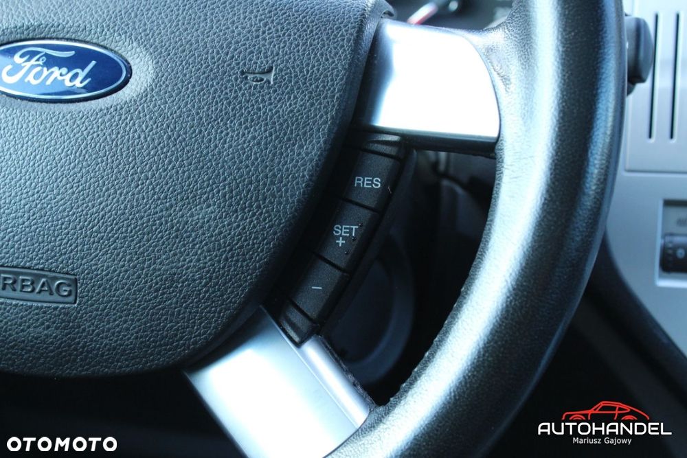 Ford Kuga - 16
