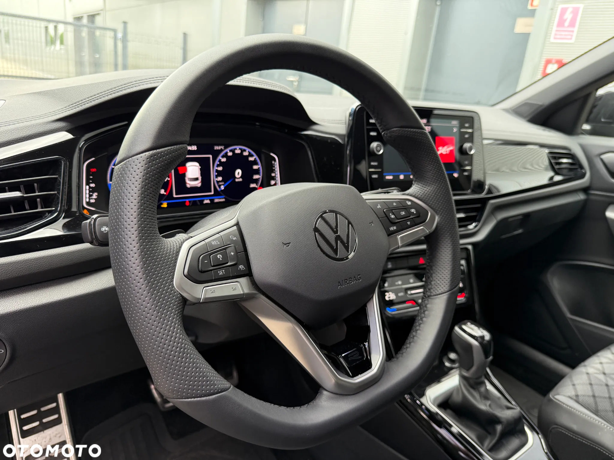 Volkswagen T-Roc 1.5 TSI R-Line Plus DSG - 10