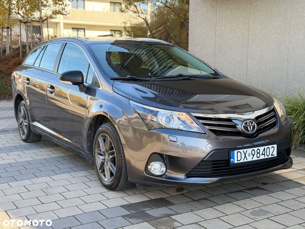 Toyota Avensis - 19