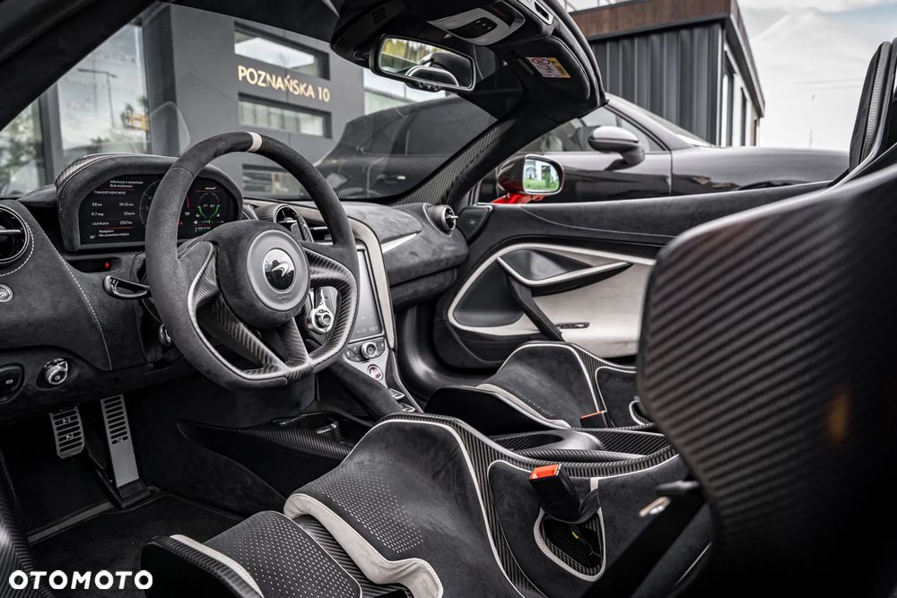 McLaren 765LT Spider - 28