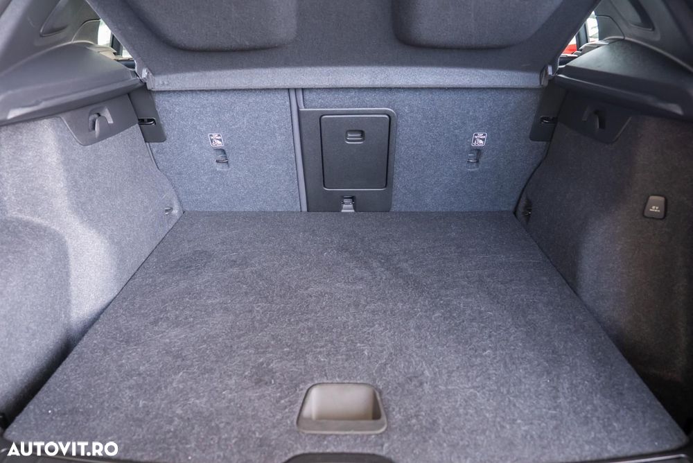 Volvo XC 40 T4 Recharge DKG Core - 12