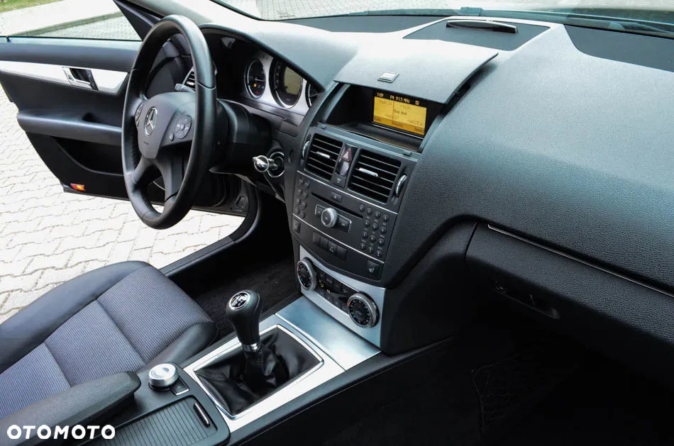 Mercedes-Benz Klasa C 180 Kompressor Elegance - 26