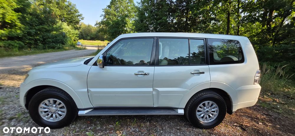 Mitsubishi Pajero - 4