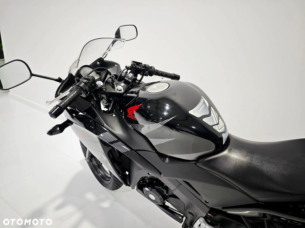 Honda CBR - 18