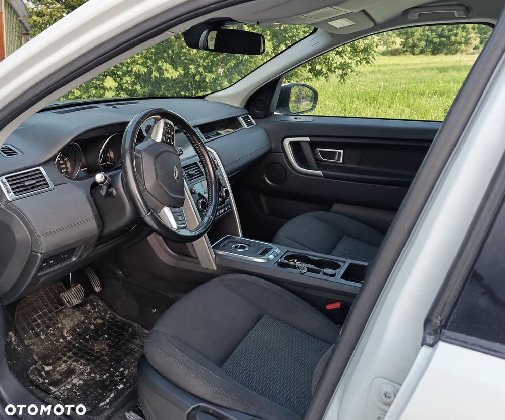 Land Rover Discovery Sport 2.0 TD4 HSE Luxury - 12
