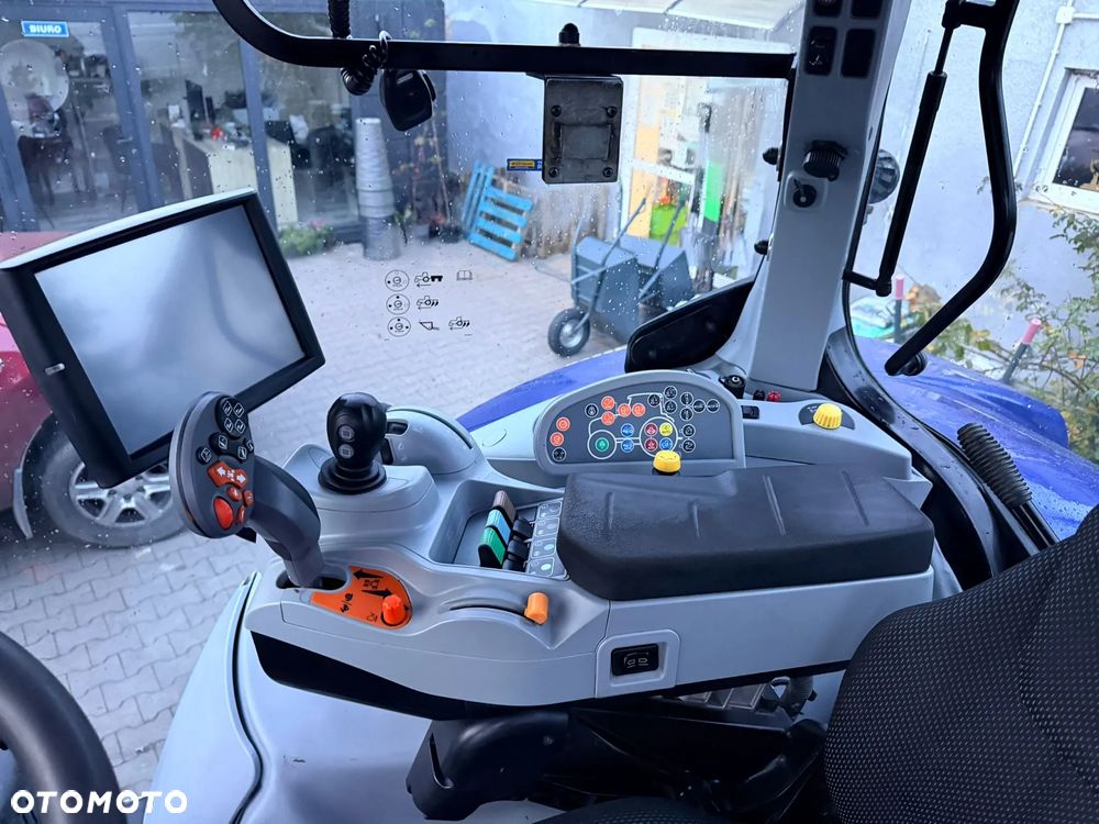 New Holland T7.230 Blue Power Autocommand - 14