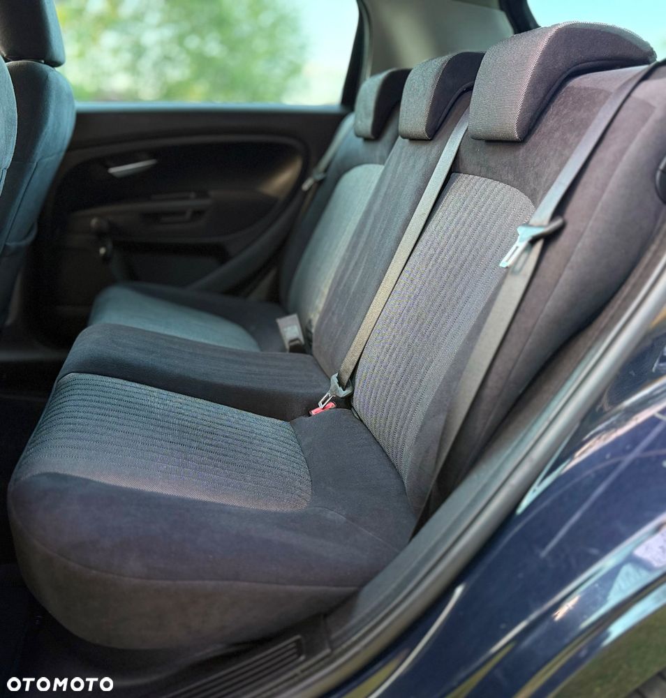 Fiat Grande Punto - 7