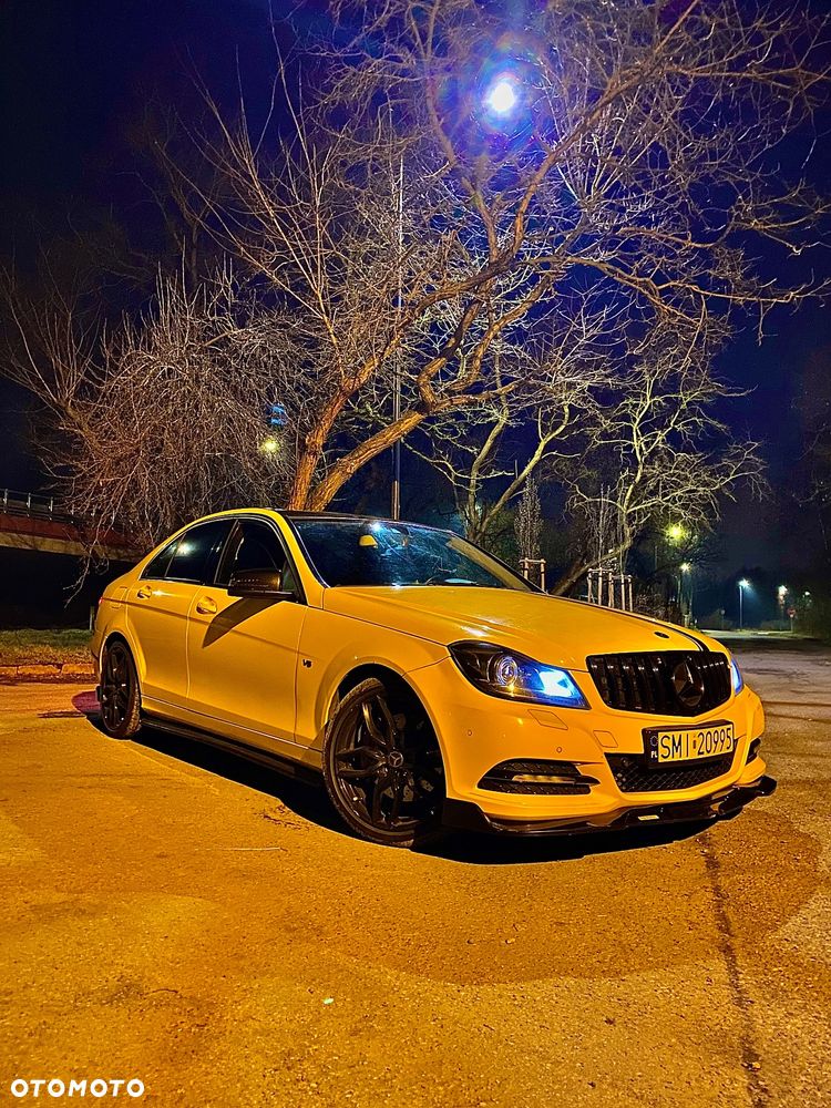 Mercedes-Benz Klasa C 350 CDI DPF (BlueEFFICIENCY) 7G-TRONIC Avantgarde - 12