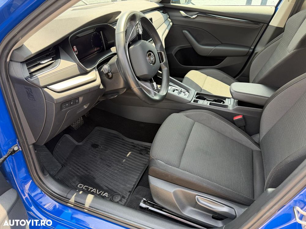 Skoda Octavia 2.0 TDI DSG Ambition - 13