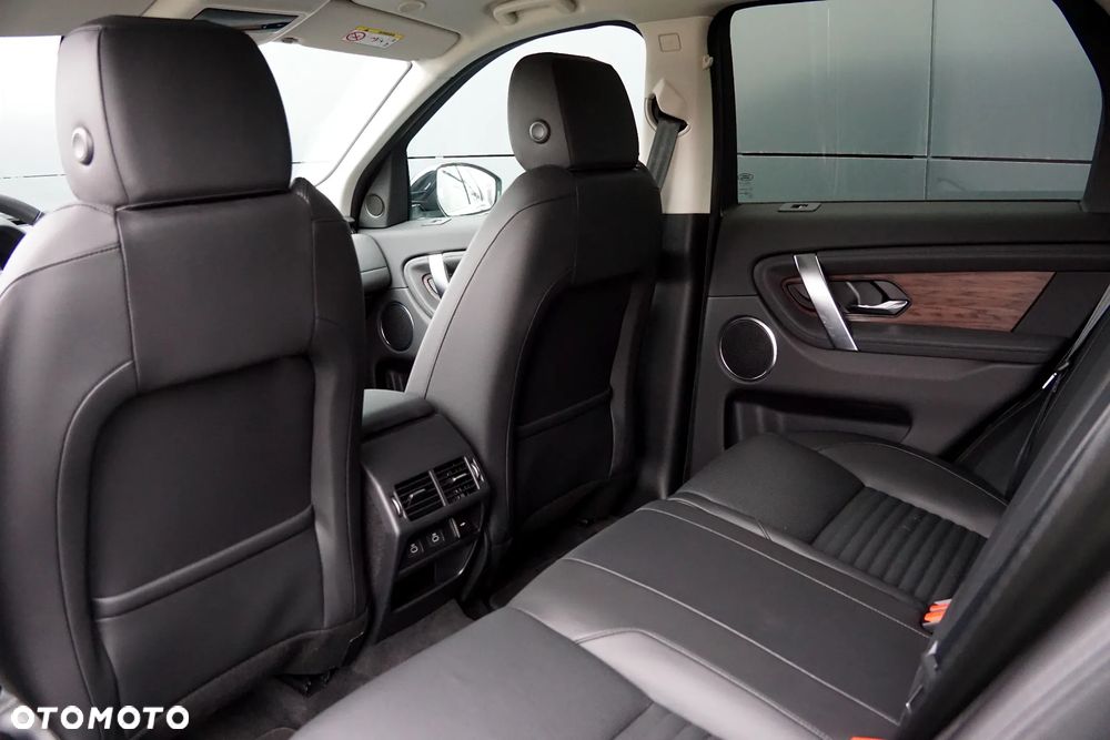Land Rover Discovery Sport - 25