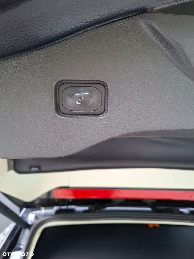 Ford Mondeo 2.0 TDCi Titanium PowerShift - 10