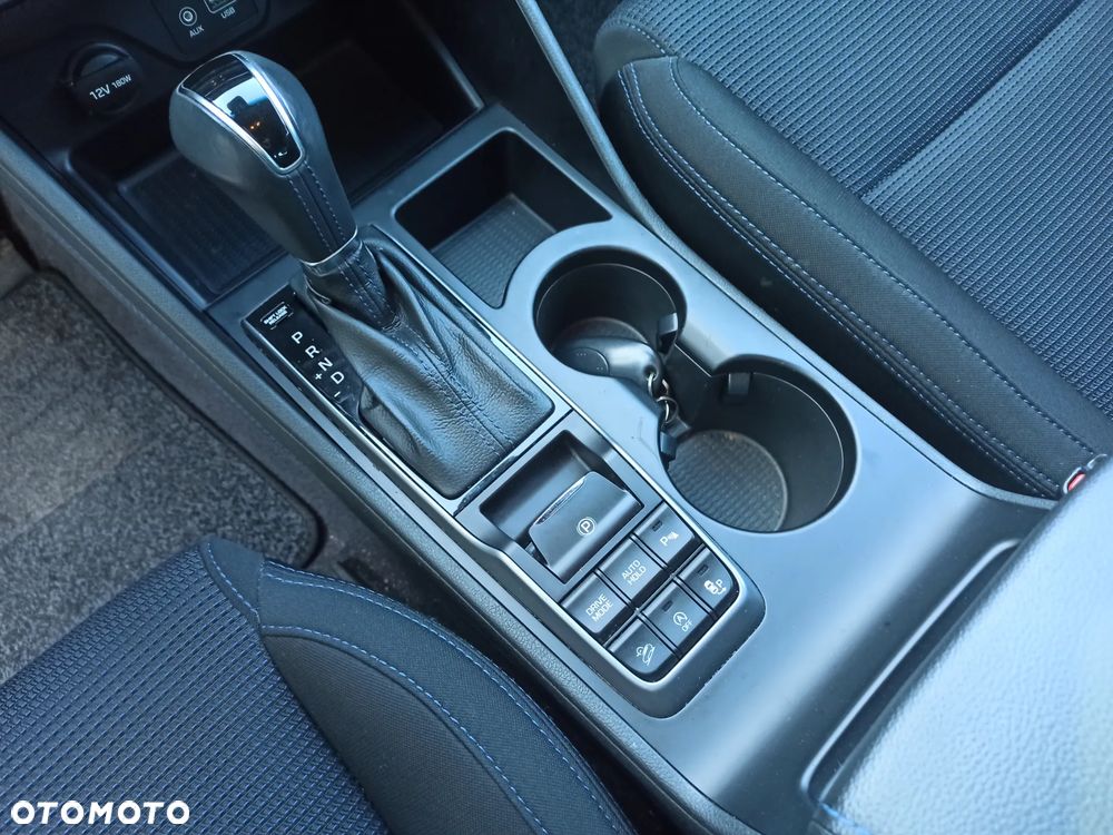 Hyundai Tucson blue 1.7 CRDi 2WD DCT Premium - 16