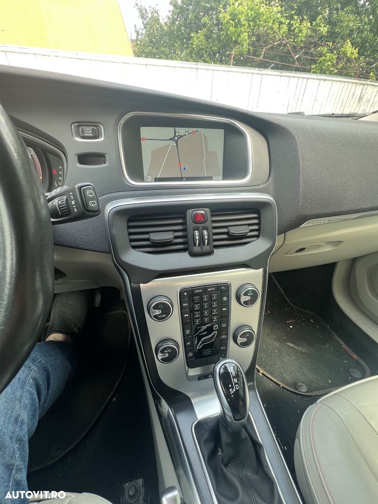 Volvo V40 D4 Geartronic Ocean Race - 7