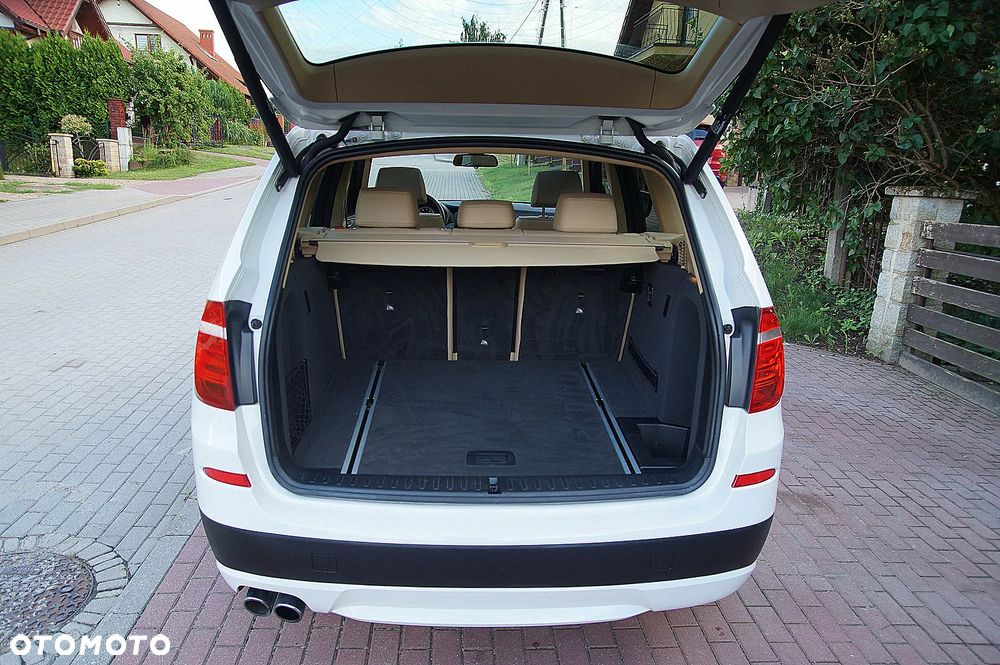 BMW X3 xDrive28i Sport-Aut Advantage - 28