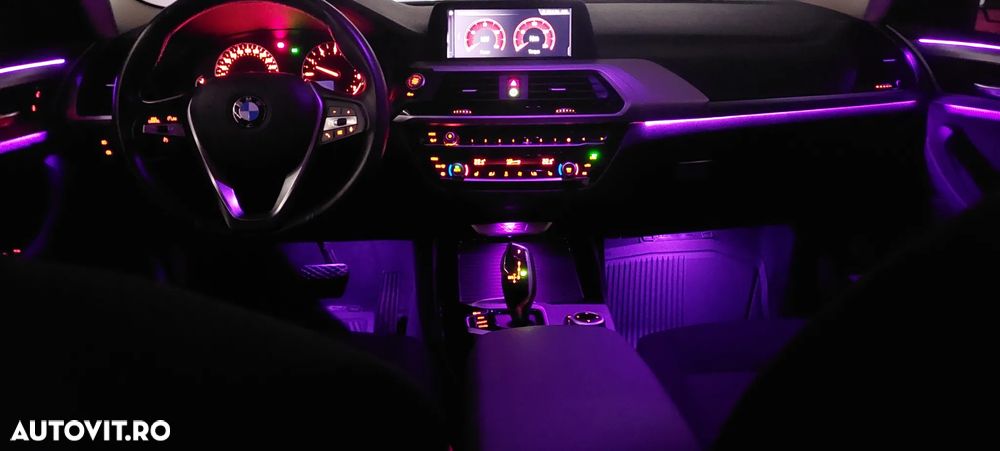 BMW X3 xDrive20i Aut. Advantage - 28