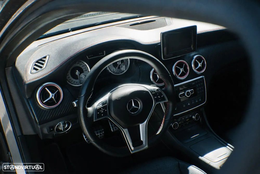 Mercedes-Benz A 200 d AMG Line Aut. - 36