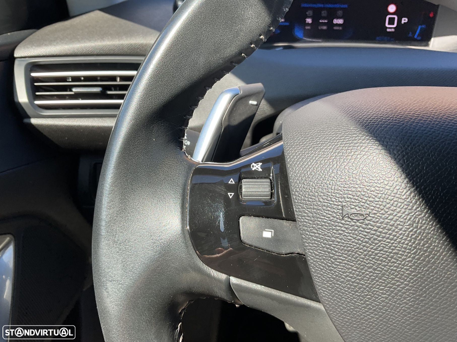 Peugeot 308 1.2 PureTech Allure EAT8 - 38