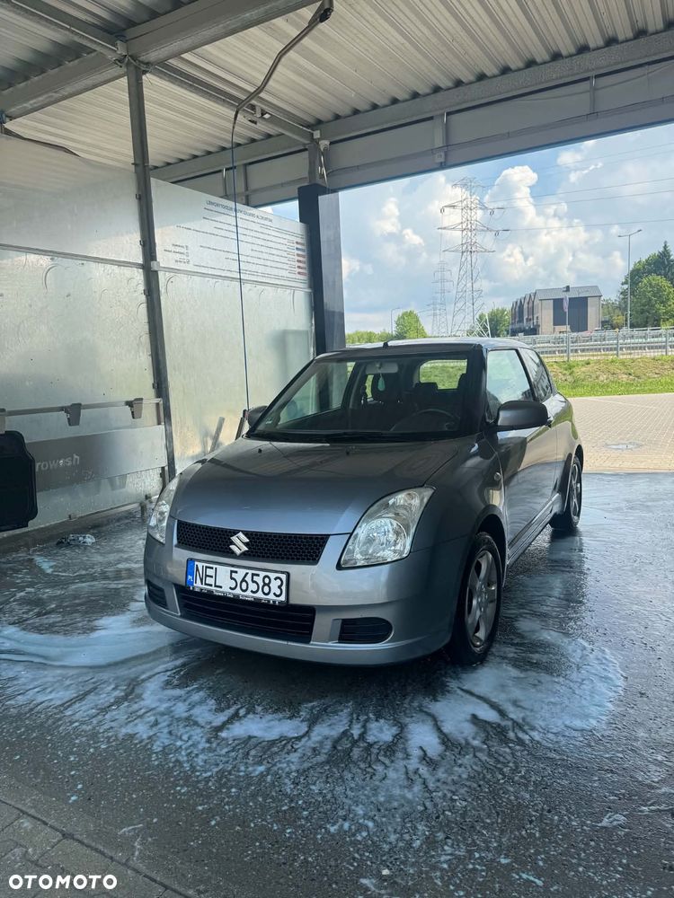 Suzuki Swift 1.3 GC - 3
