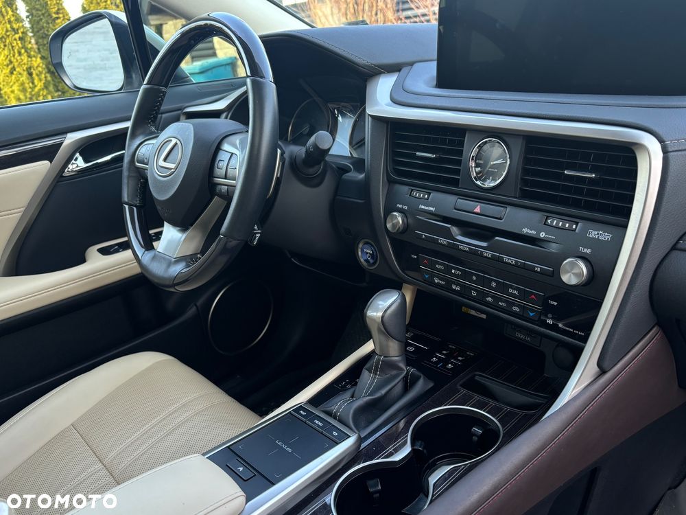 Lexus RX - 15