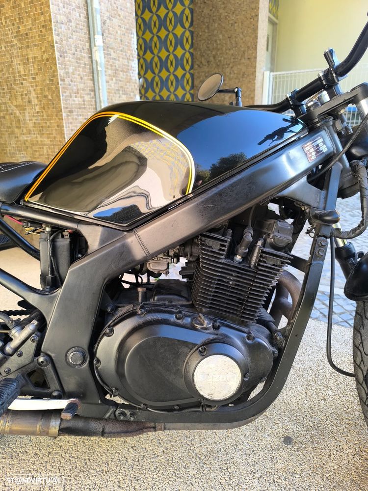 Suzuki GS - 4